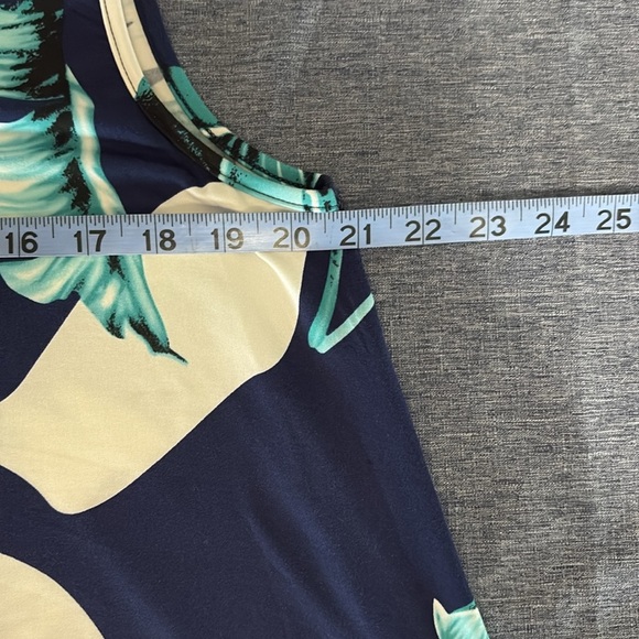 Wneedu Women’s XL Floral Lightweight Tank Top - Picture 4 of 6